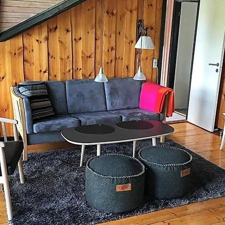 Tatil Evi Three-bedroom In 9 *